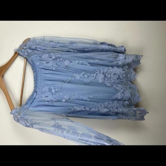 Marled Off the Shoulder Baby Blue Lace Embroidered Sheer Blouse SIZE L - Picture 2 of 4
